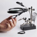 Kính lúp để bàn soi kẹp hàn mạch điện tử có 2 đèn led