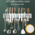 Kệ đựng gia vị treo tường nhà bếp gọn gàng, sạch sẽ không gian