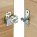 Chốt sập kẹp cánh cửa tủ loại chân thấp