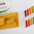 Giấy quỳ tím thử độ pH có kèm bảng màu tiêu chuẩn - Hộp 80 cái