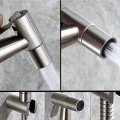 Vòi xịt vệ sinh không gỉ thiết kế đặc biệt tạo áp lực nước mạnh