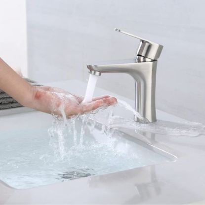 Vòi lavabo nóng lạnh Hobby VRM2