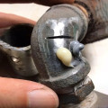 Keo hàn 2 thành phần hàn gắn mọi vết nứt vỡ
