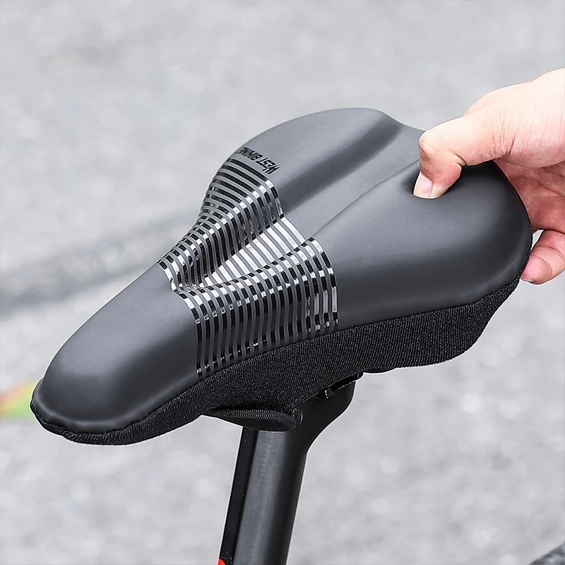 Bao yên xe đạp West Biking êm ái với lớp xốp silicone dày dặn