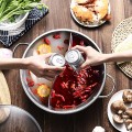 Nồi lẩu 2 ngăn siêu tiện dụng dùng cho mọi loại bếp