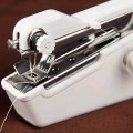 Máy khâu mini cầm tay nhỏ gọn, tiện dụng
