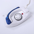 Bàn là hơi nước cầm tay mini tiện dụng cho gia đình