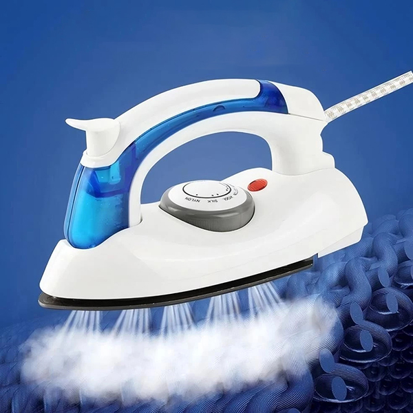 Bàn là hơi nước cầm tay mini tiện dụng cho gia đình