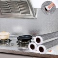 Giấy bạc dán bếp cách nhiệt, giấy dán tường nhà chống thấm cao cấp 