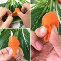 Găng ngón tay bấm, nhặt rau củ tiện lợi