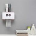 Bộ nhả kem đánh răng tự động 4 cốc dán tường tiện lợi